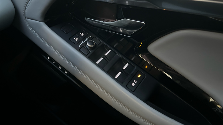 Land Rover Range Rover Evoque 2.0 D200 R-Dynamic HSE 5dr Auto Diesel Hatchback